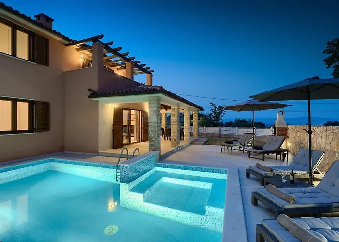 Gloria, With Heated Pool