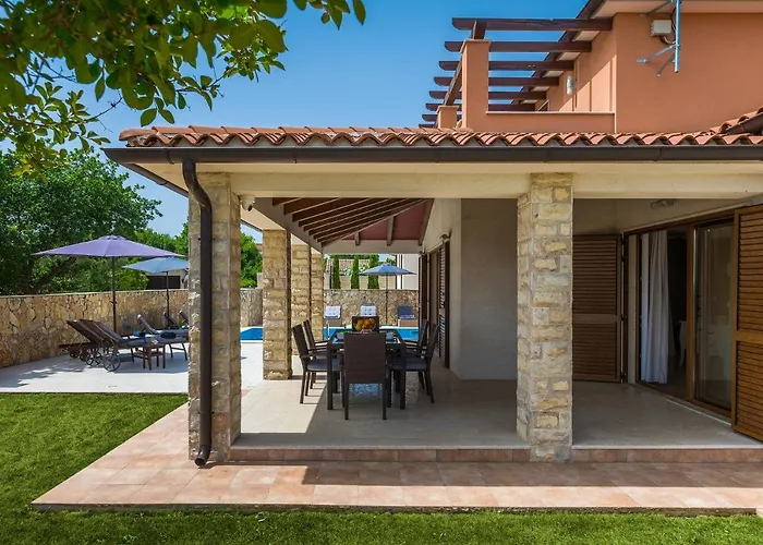 Gloria, With Heated Pool Villa