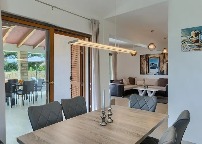 Gloria, With Heated Pool