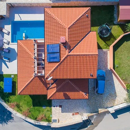 Villa Gloria, With Heated Pool Kavran