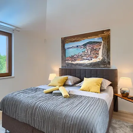 Villa Gloria, With Heated Pool *