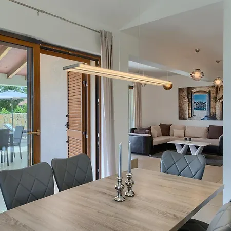 Gloria, With Heated Pool