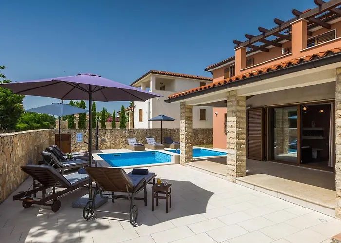 Gloria, With Heated Pool Villa